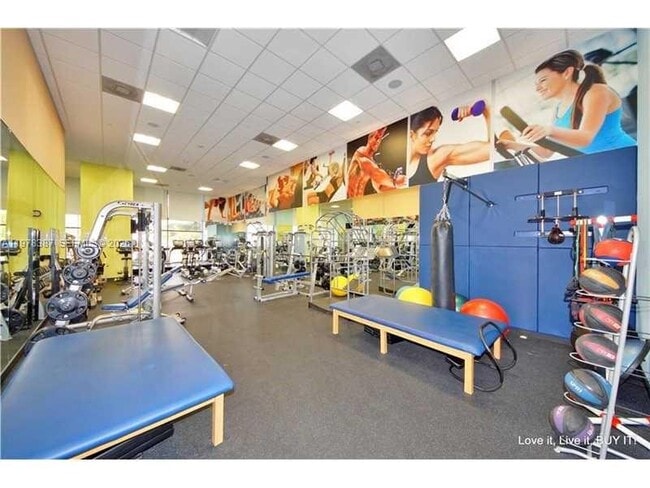 Building Photo - 19667 Turnberry Way