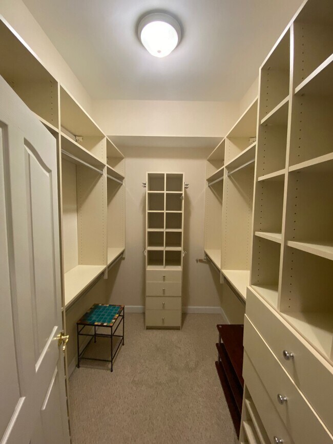 Building Photo - 850 Piedmont ave