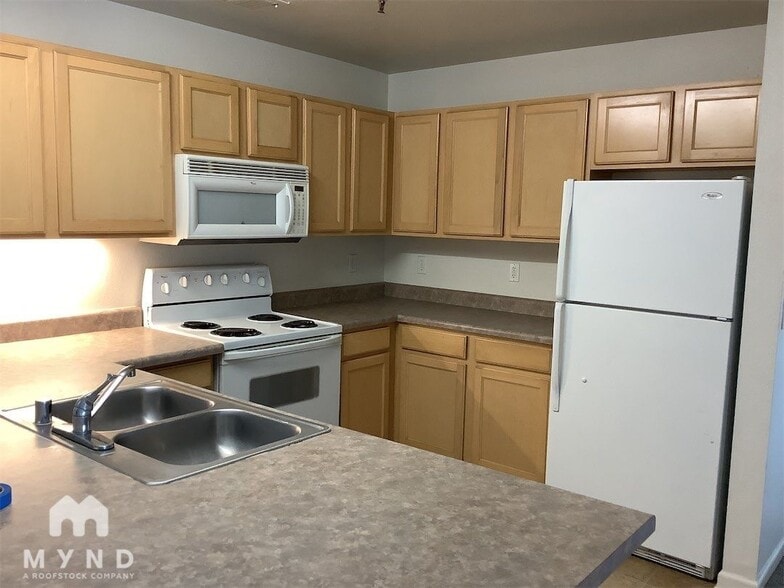 Building Photo - 200 Talus Way