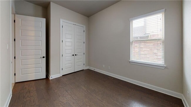 Building Photo - 8050 Mozart St