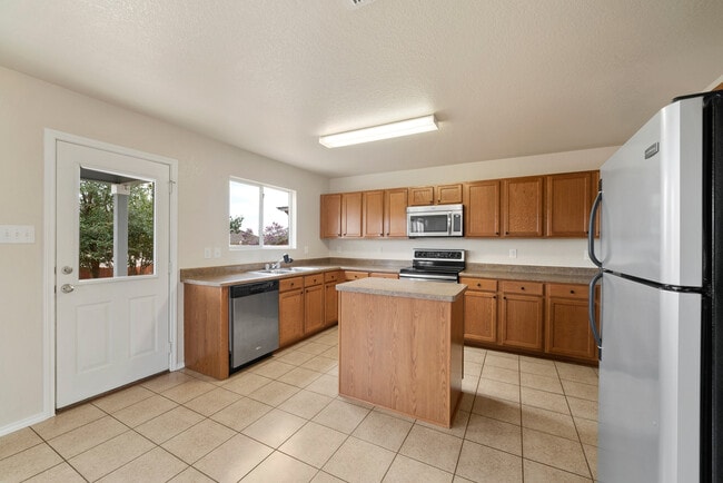 Building Photo - 3815 Mahogany Cove