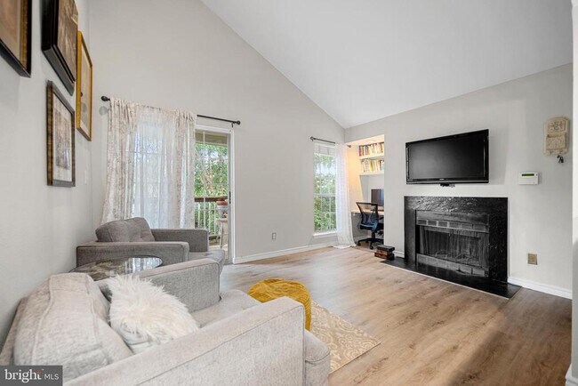 Primary Photo - 12152 Penderview Terrace