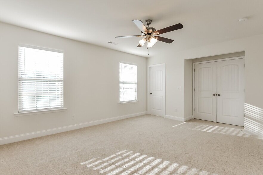 Building Photo - 26 Cordova St