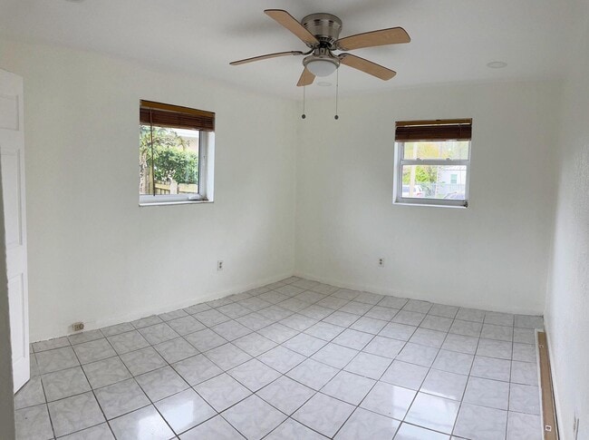 Building Photo - 1561 NE 109th St