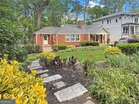 Building Photo - 656 Timm Valley Rd NE