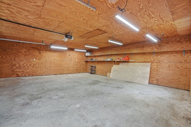 Building Photo - 7414 Jervis St
