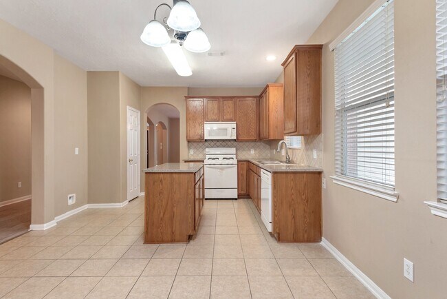 Building Photo - 7414 Bering Landing Dr