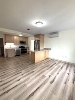 Building Photo - 32 Ladds Ln
