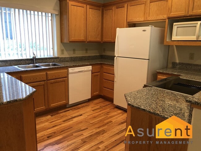 Building Photo - Great Home in Wonderful Neighborhood Avail...