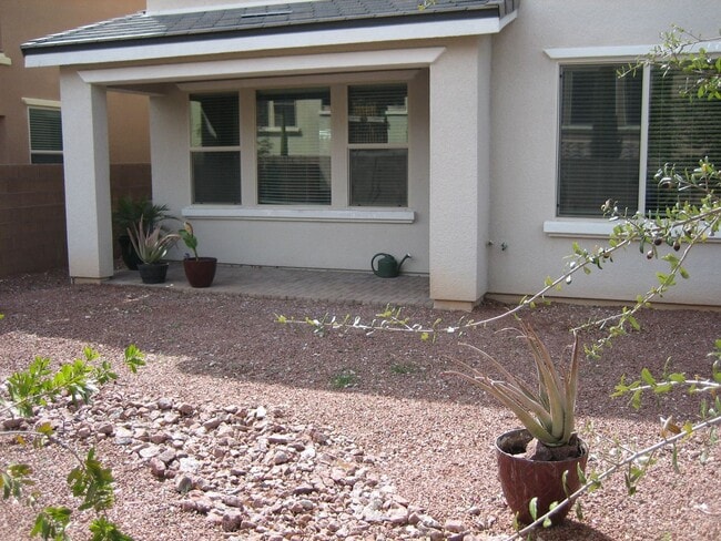 Building Photo - Beautiful 3 bd home in Summerlin Center ne...