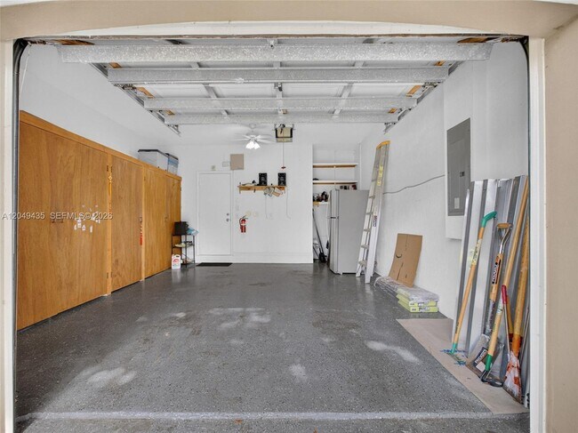 Building Photo - 2475 Cordoba Bend