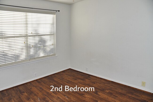 Building Photo - 13600 Breton Ridge St