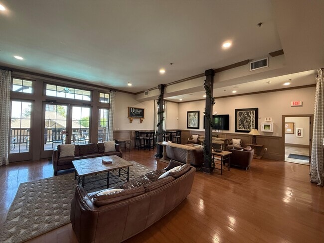 Building Photo - 8506 Quarton Dr