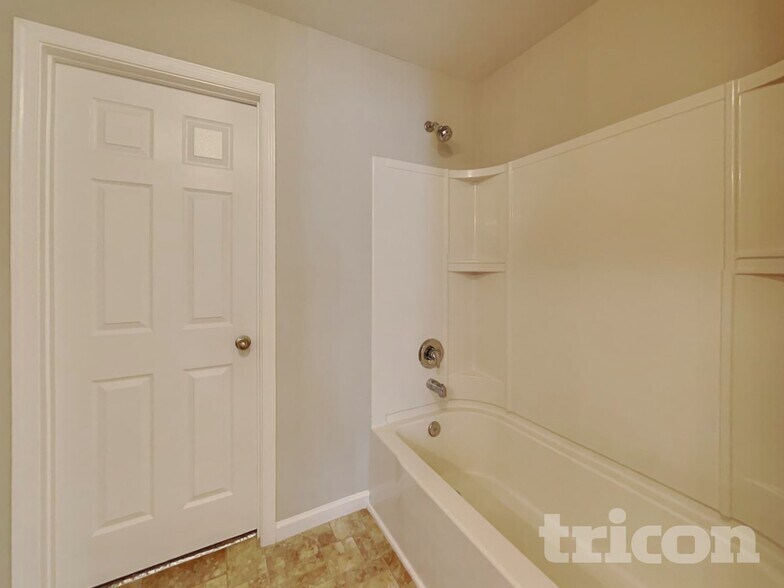 Building Photo - 1068 Countess Ln