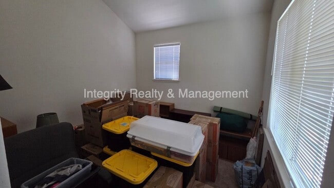 Building Photo - 1261 Carlyle Park Cir