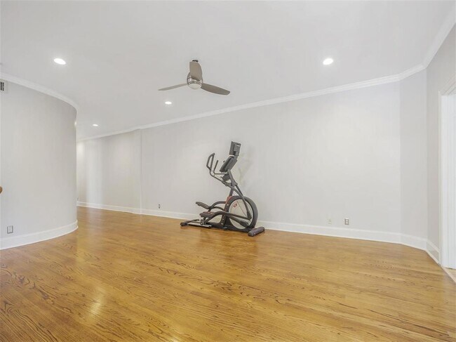 Building Photo - 4274 Childress St