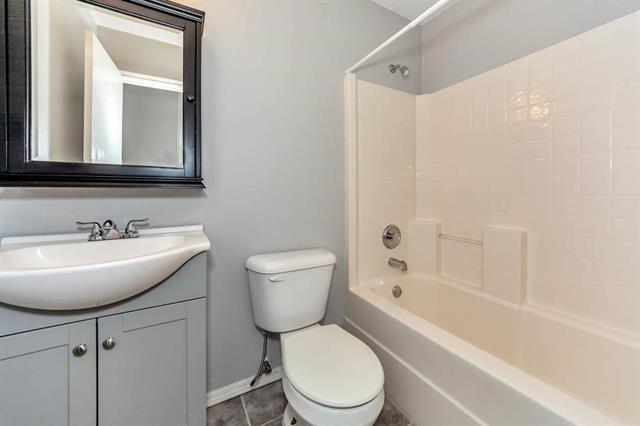 Building Photo - 5213 Emmeryville Ln