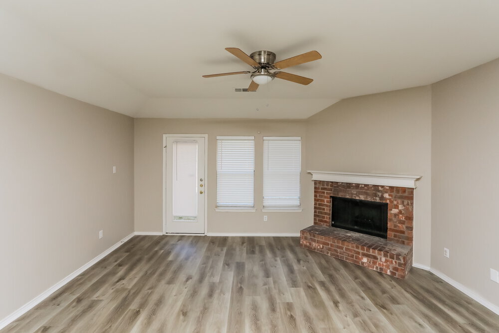 Building Photo - 1303 Coronado Ln