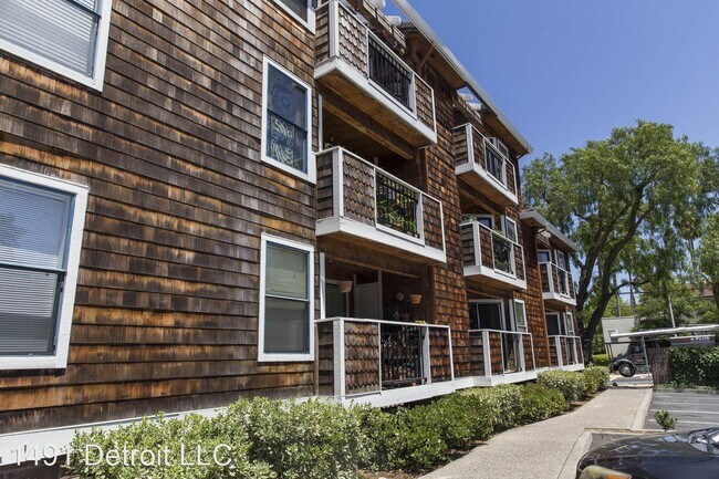 Building Photo - 1491 Detroit Ave