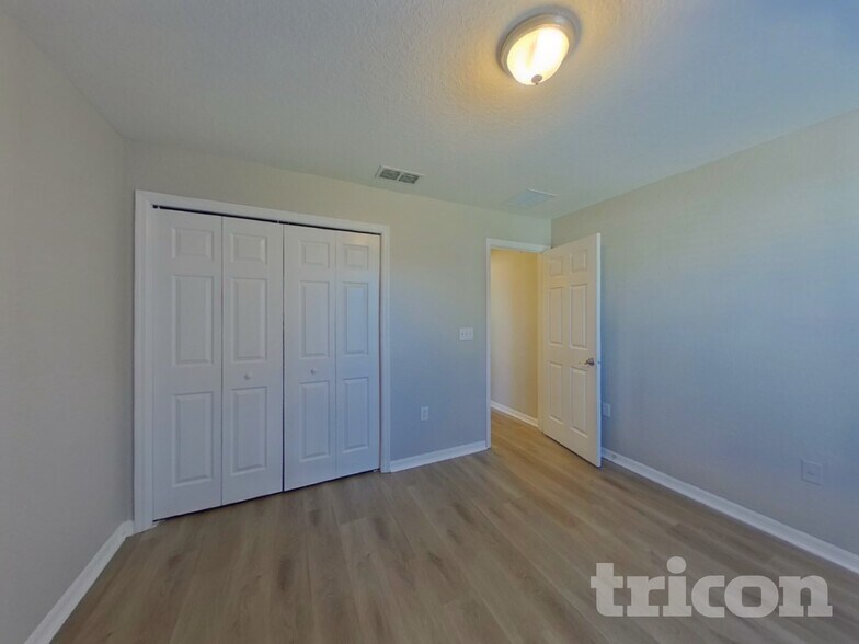 Building Photo - 1523 Merrimack Pkwy