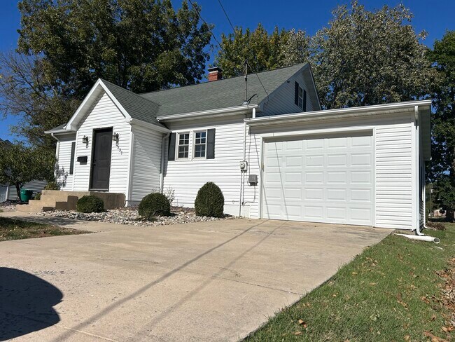 Primary Photo - 237 N 2nd St