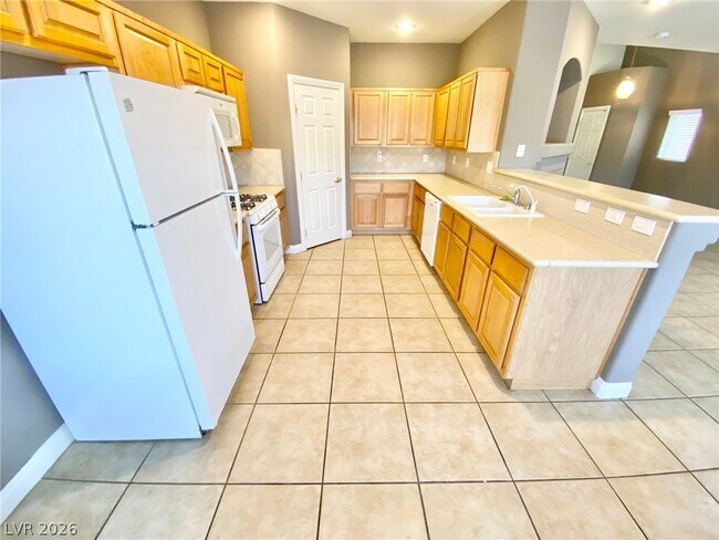 Building Photo - 1750 Dark Wolf Ave