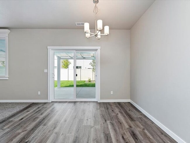 Building Photo - Must See!  Ready to move in! 4 bedroom, 2 bath home available in Verado with landscaping Included!
