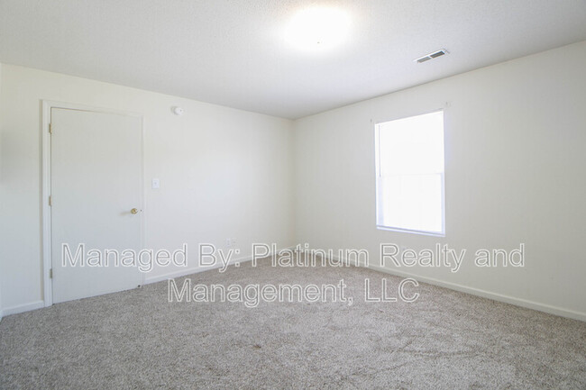 Building Photo - 3269 Tower Dr