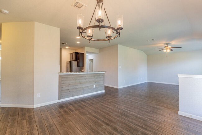 Building Photo - 925 Cypress Ml