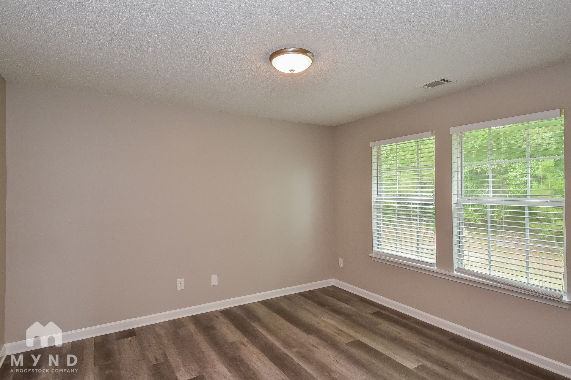 Building Photo - 7953 Lake Wind Ct