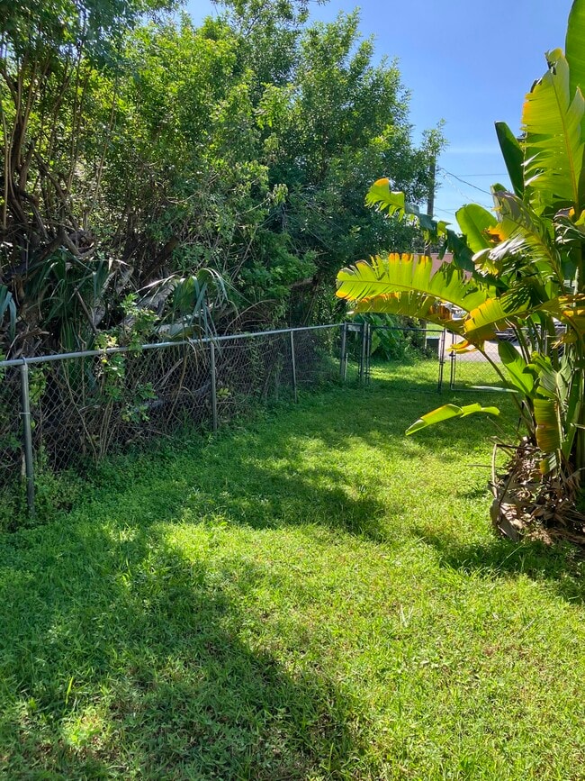 Building Photo - 3808 Tonkin Dr