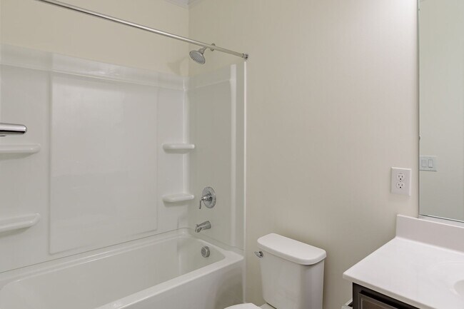 Building Photo - Brand new Luxurious 3 bedroom 3 bath + LOFT townhouse in Stone Gate community High Point. Master ...