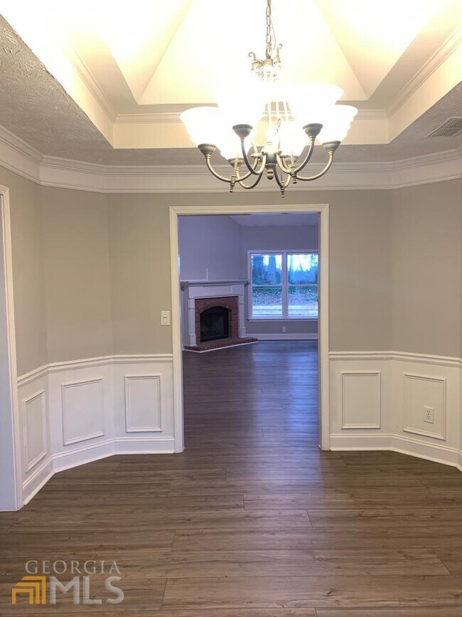 Building Photo - 3530 Pierce Arrow Cir
