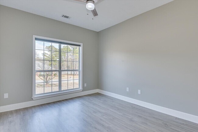 Building Photo - 4604 Brittany Dr