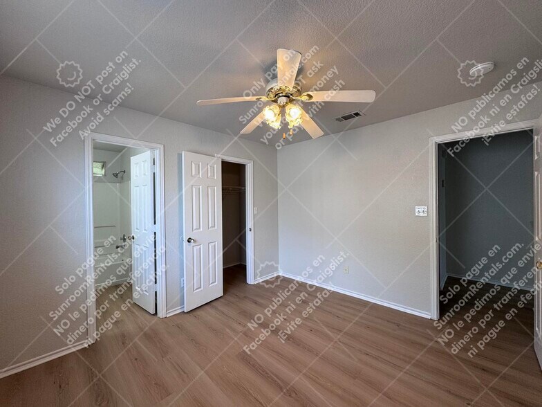 Building Photo - 867 Sagewood Trail