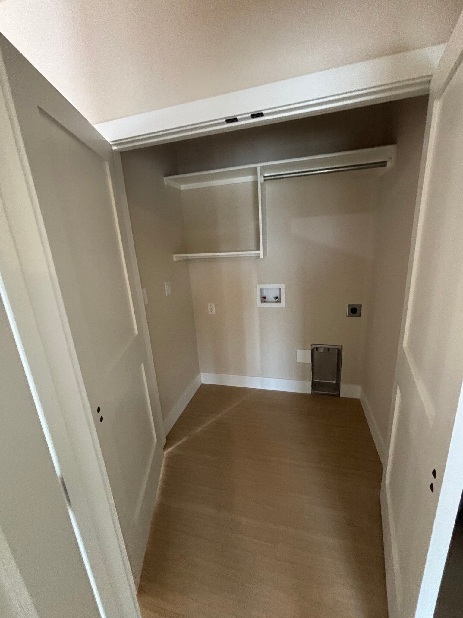 Building Photo - 1291 N Curtis Ct