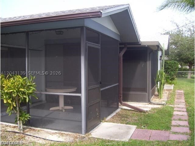 Building Photo - 4619 SW 7th Ave