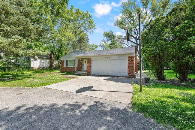 Building Photo - 273 Mc Kinley Dr