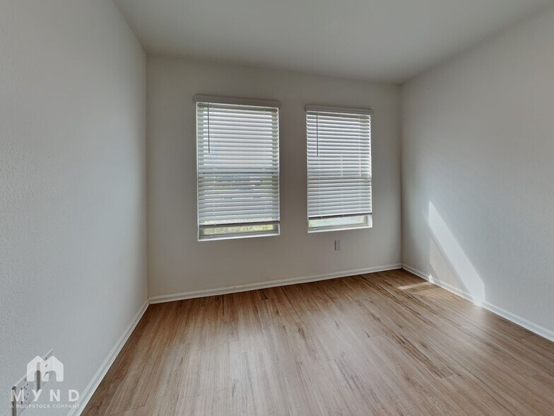 Building Photo - 24218 Breckenridge Pass Ln