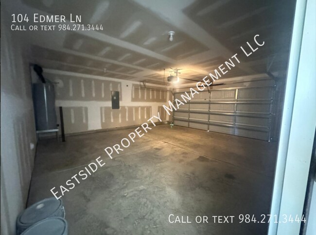 Building Photo - 104 Edmer Ln