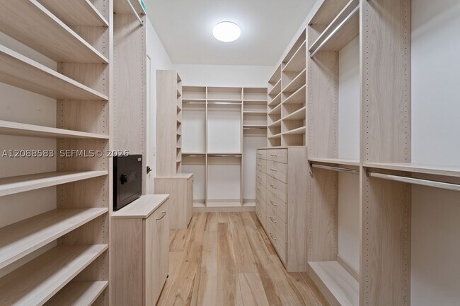 Building Photo - 5851 SW 77th Terrace