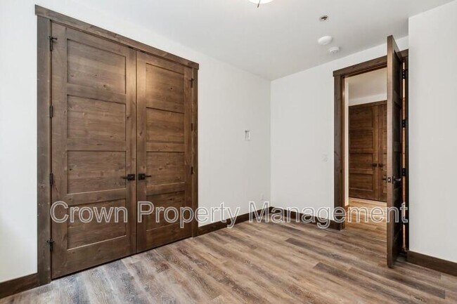Building Photo - 317 Akers Ln