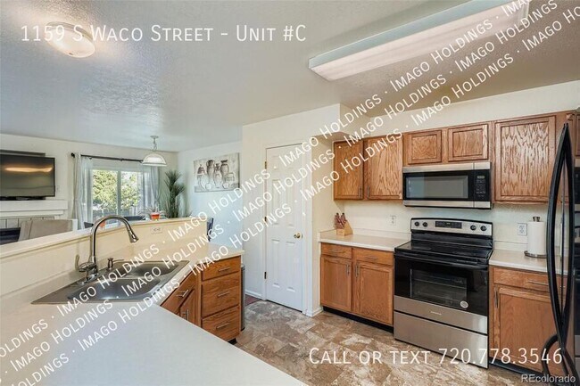 Building Photo - 1159 S Waco St