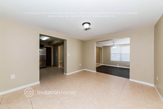 Building Photo - 6218 Nutmeg Ave