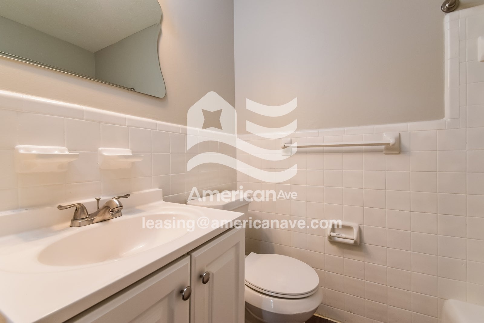 Building Photo - 4838 Chapman St