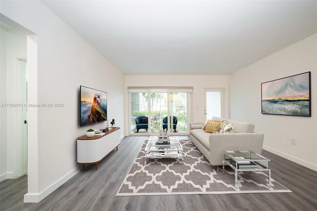 Building Photo - 9200 E Bay Harbor Dr