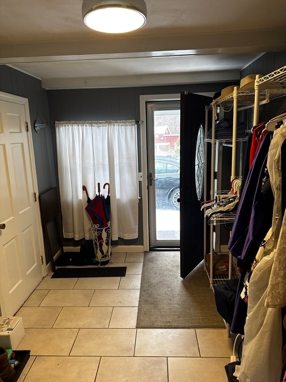 Building Photo - 11 Maple St