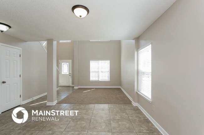Building Photo - 2167 Mallard Pointe Dr