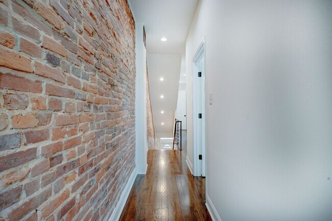 Building Photo - Newly Renovated 6 Bedrooms / 4 Bathrooms at Norris St