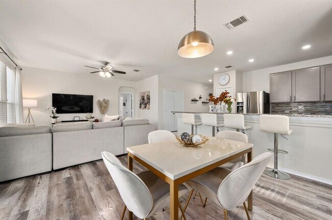 Building Photo - 13820 James Garfield St